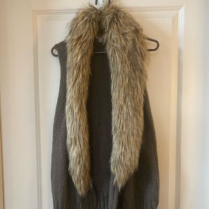 BB Dakota Faux Fur Sweater Vest, size L
